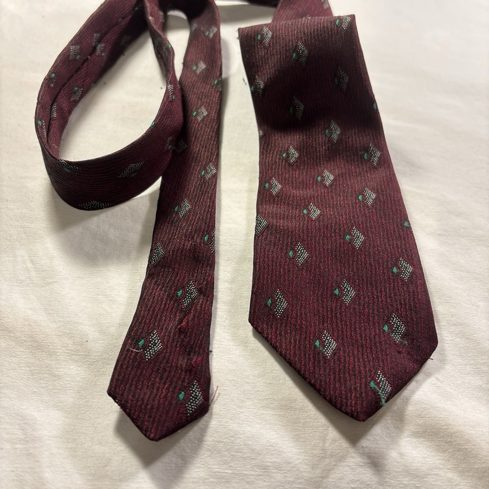 St Michael Tie Men's Polyester Necktie Maroon White Diamond
